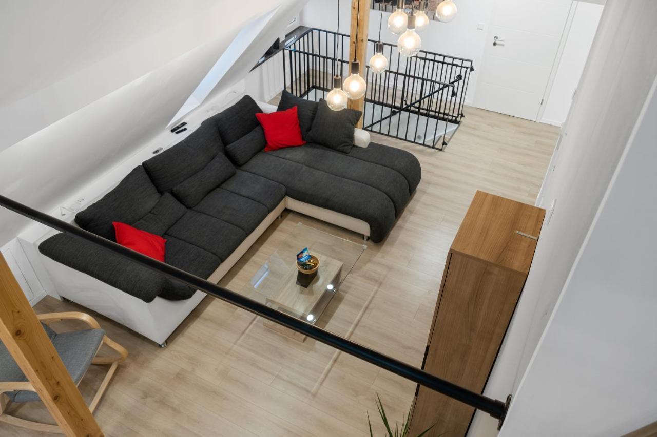 Modernes 3-Zimmer Loft Mit Balkon Hennesee 5 Min Eslohe Exterior foto
