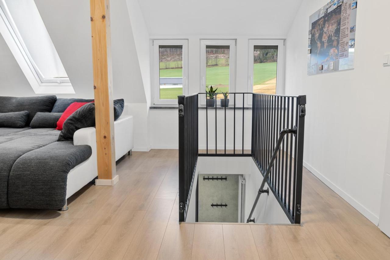 Modernes 3-Zimmer Loft Mit Balkon Hennesee 5 Min Eslohe Exterior foto